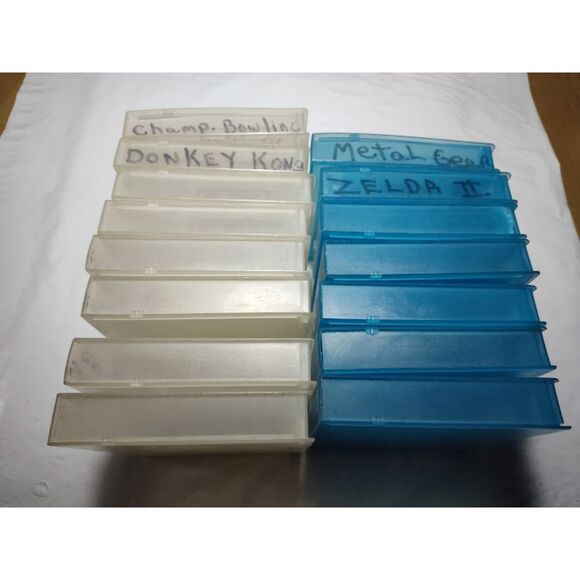 Vintage Lot of 15 Nintendo Hard Game Cases Clear & Blue - Picture 10 of 15